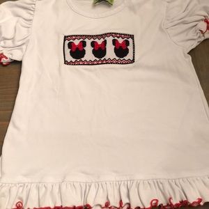 Embroidered Minnie Mouse top!!